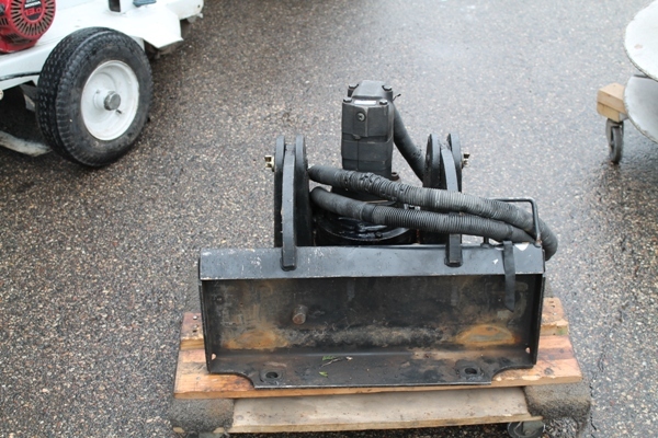 Dingo power auger head