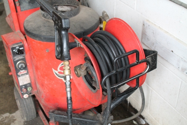 Pressure Washer hot water 1000psi