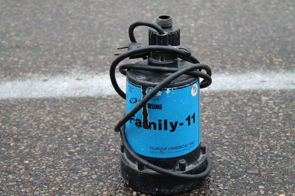 Pump Submersible 34 inch
