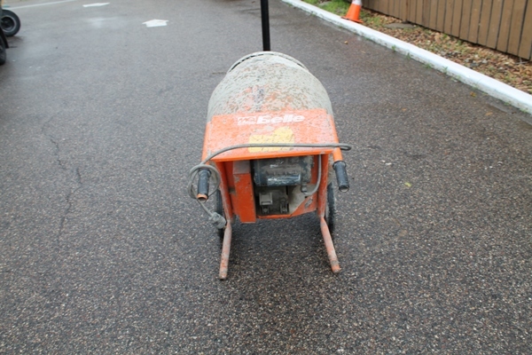 Cement mixer