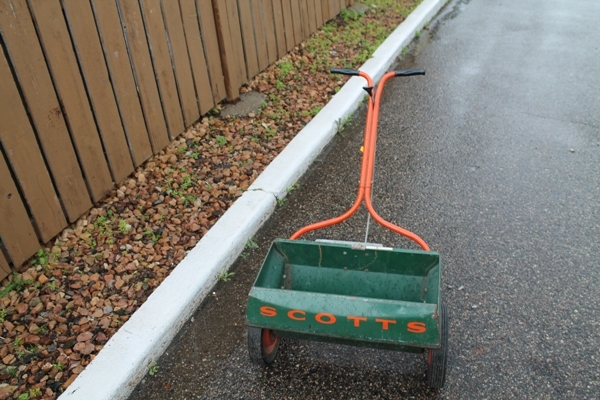 Fretilizer Spreader