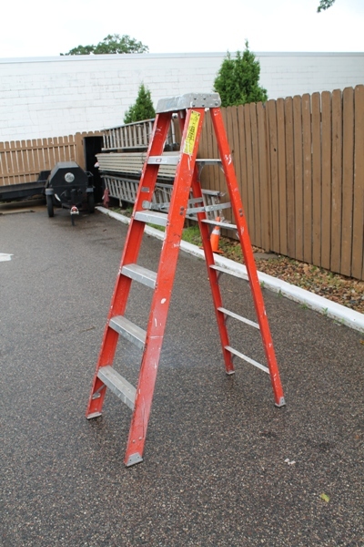 Ladder 6 foot