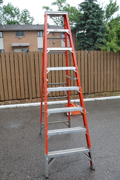 Ladder 8 foot