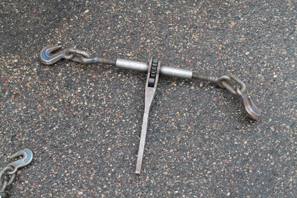 Binder &  Chain