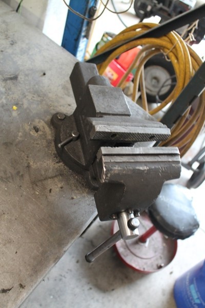 Bench Vise
