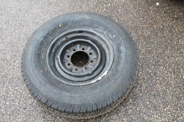 Wheel & Tire