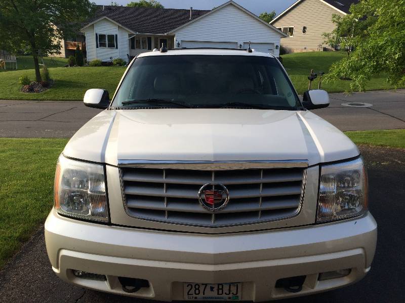 2003 Cadillac Escalade