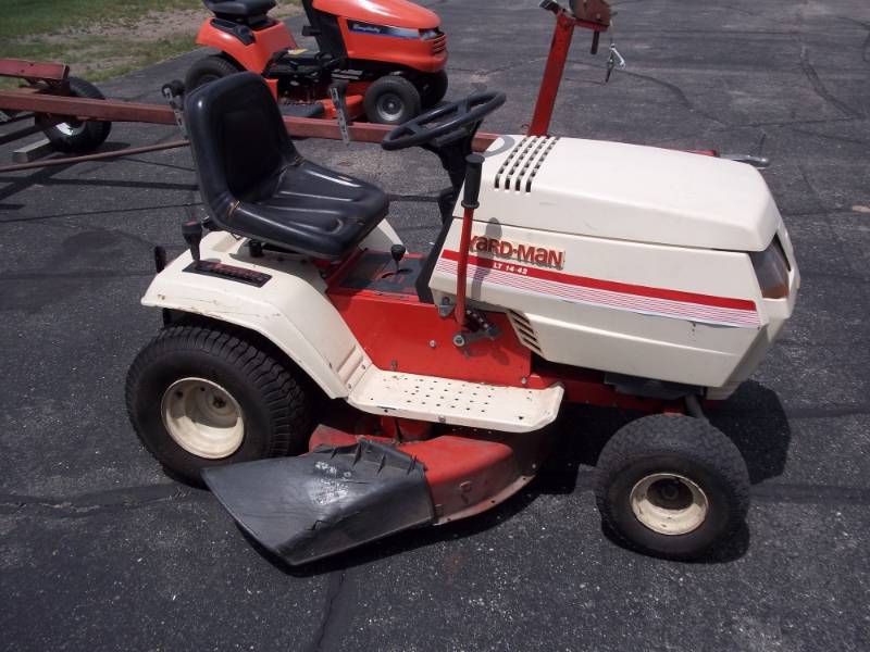 Yardman riding mower 14HP Tecumseh 42