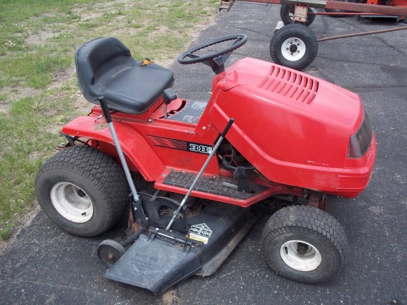lot 3 image: Dynamark riding mower 16HP Tecumseh, 38 deck 5 forward speeds, 1 reverse speed Consignor states runs, drives and mows, needs battery