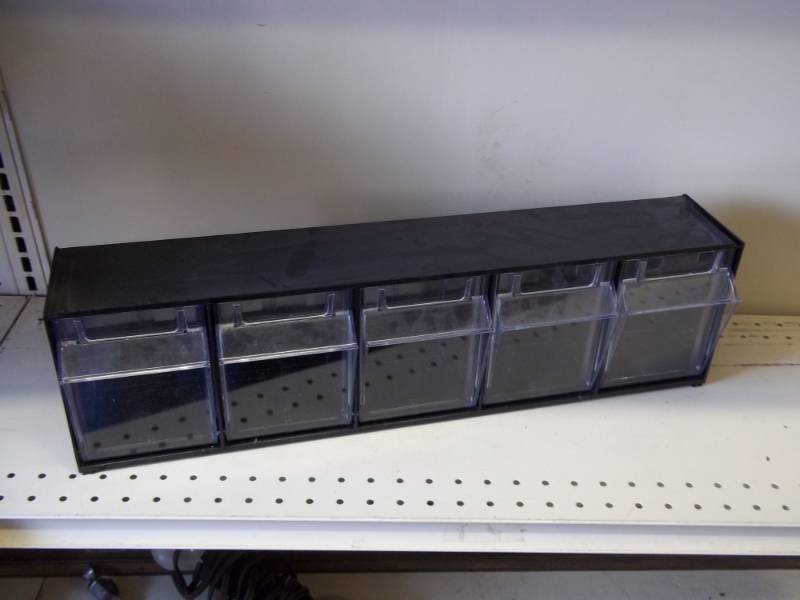 lot 15 image: Plastic parts bins 23.5 x 6.5 x 4