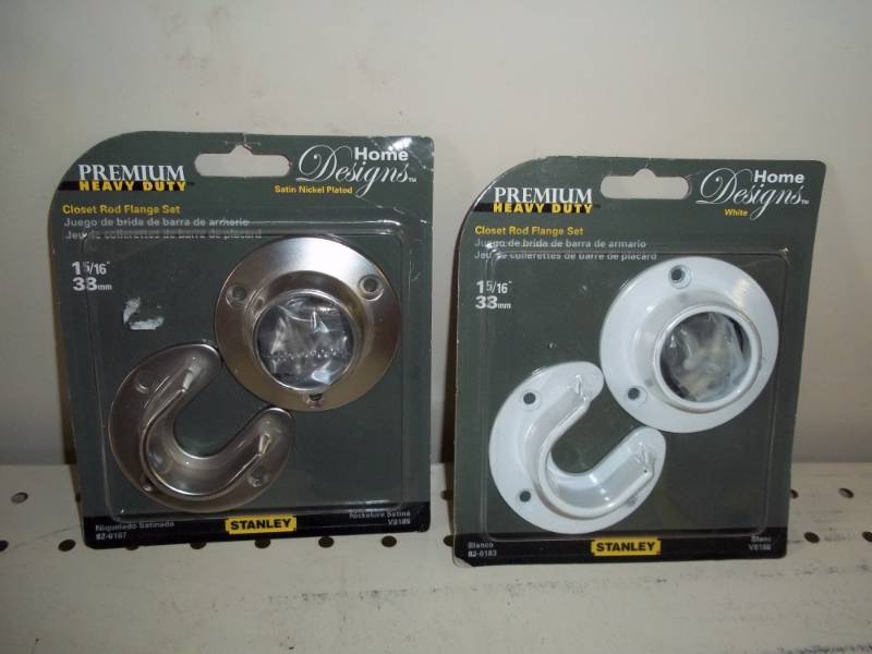 lot 42 image: New pair of Closet Rod Flange set