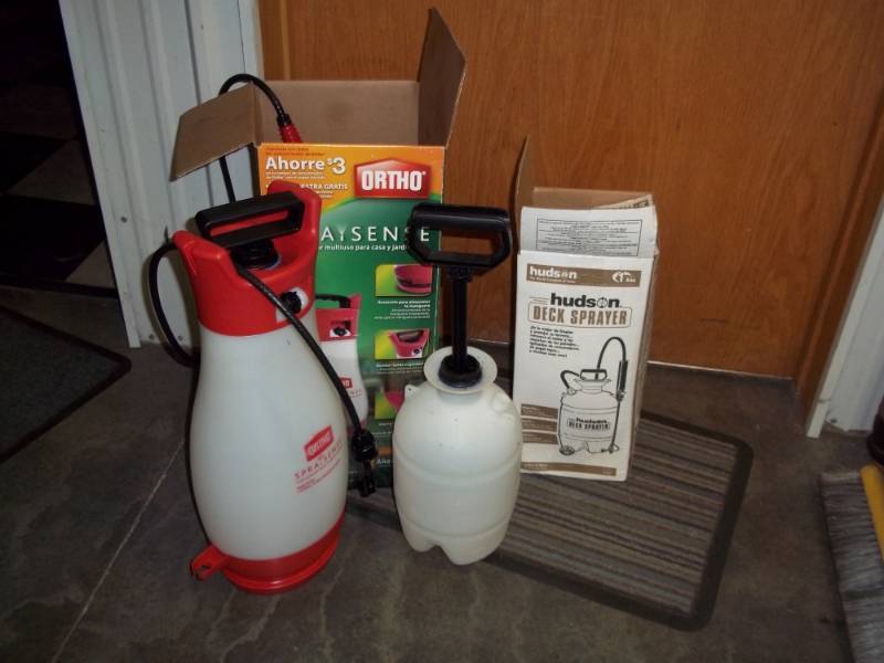 lot 49 image: Store return sprayers missing some parts