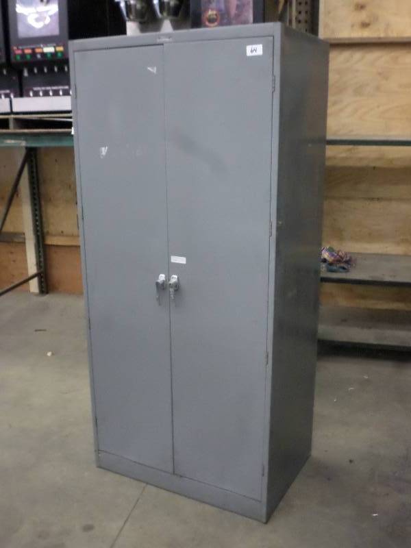 lot 64 image: 24x36x78 Steel Shop Cabinet ...