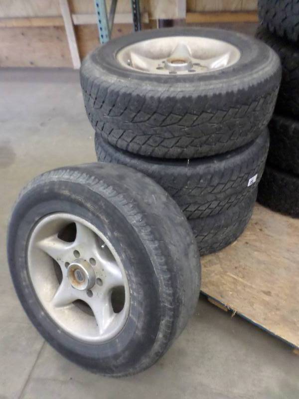 lot 66 image: (4) Superior 6-Lug 15 Rims With To...