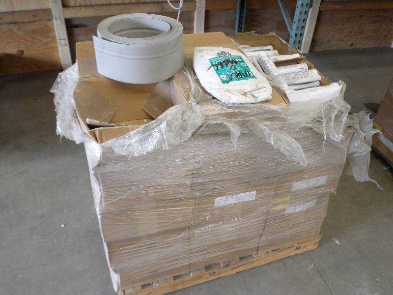 lot 73 image: (28) Boxes Of Nora 2945 10-Meter Ba...