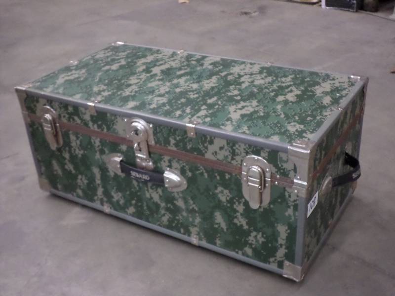 lot 108 image: Seward Digi-Camo Foot Locker, Good ...