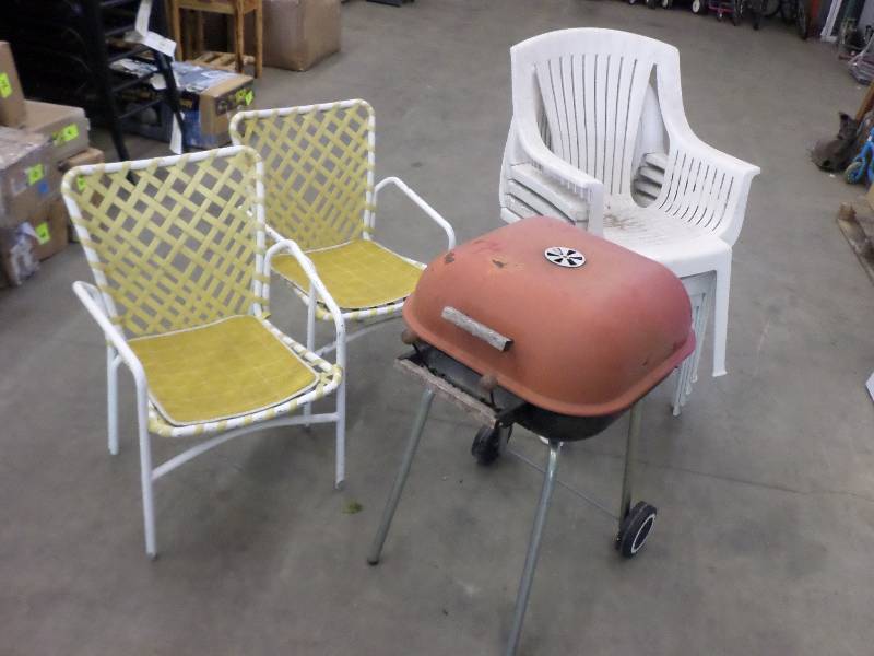 lot 111 image: Lot Of BBQ Gril & Patio Furniture ...
