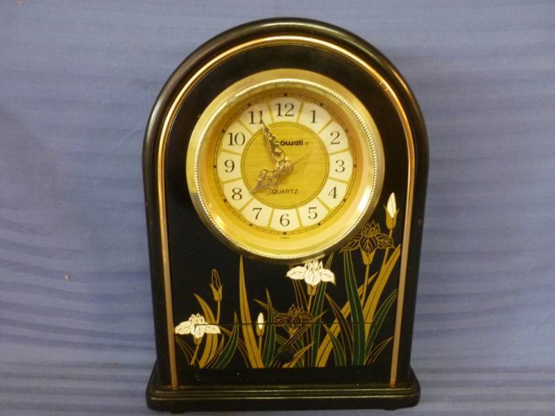 Mantle Clock