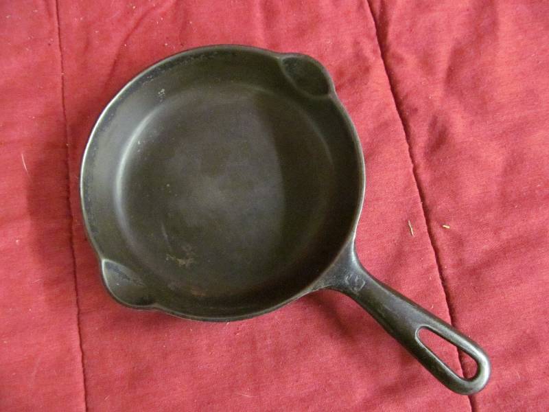 lot 202 image: Griswold