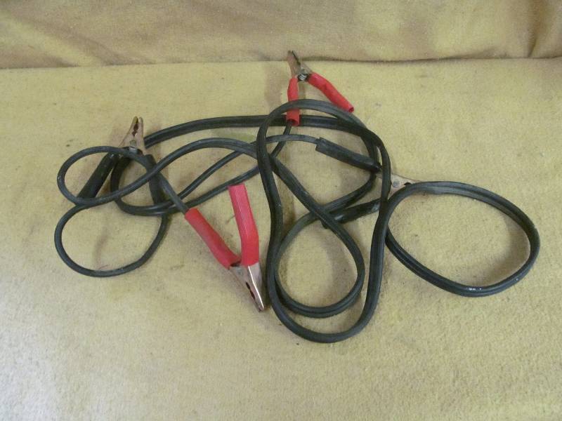 lot 11 image: Jumper Cables
