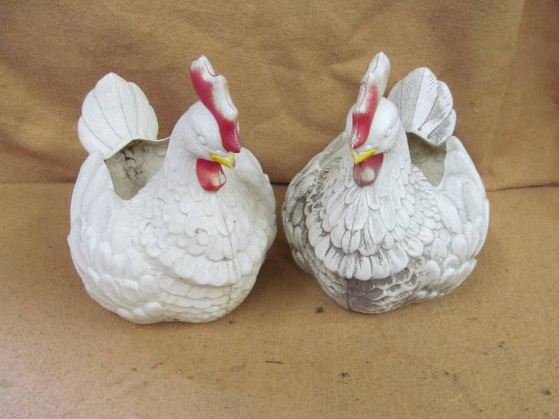 lot 29 image: Planters
