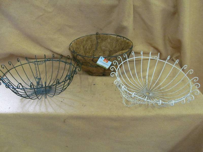 lot 34 image: Baskets