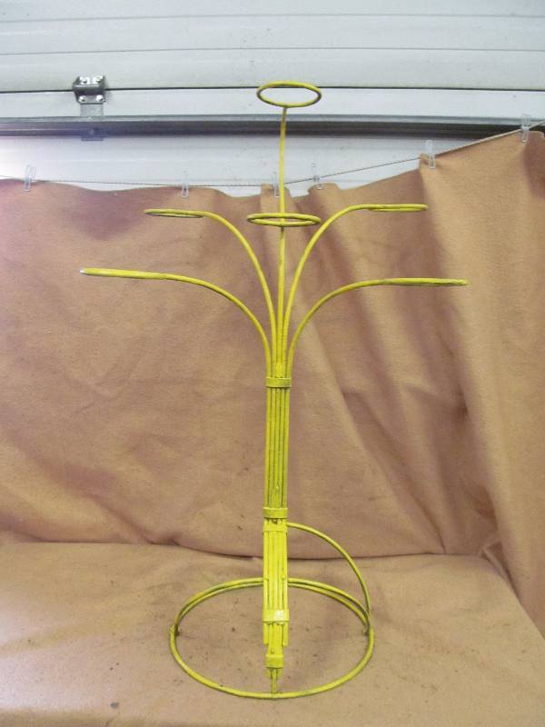 lot 35 image: Plant Stand