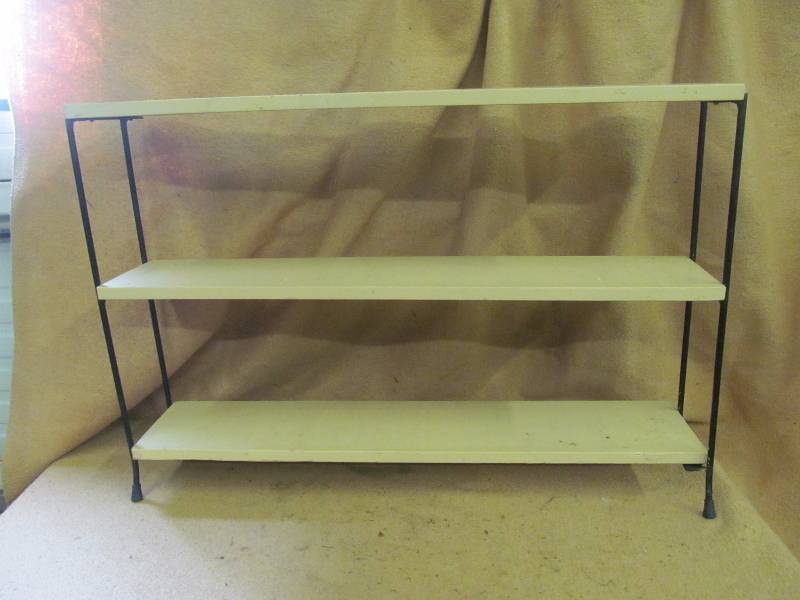 lot 43 image: Shelf