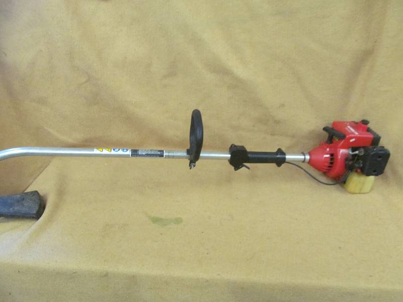 lot 64 image: Tools