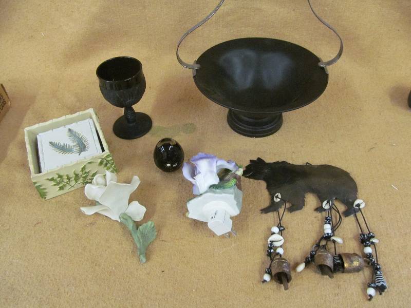 lot 89 image: Dcor