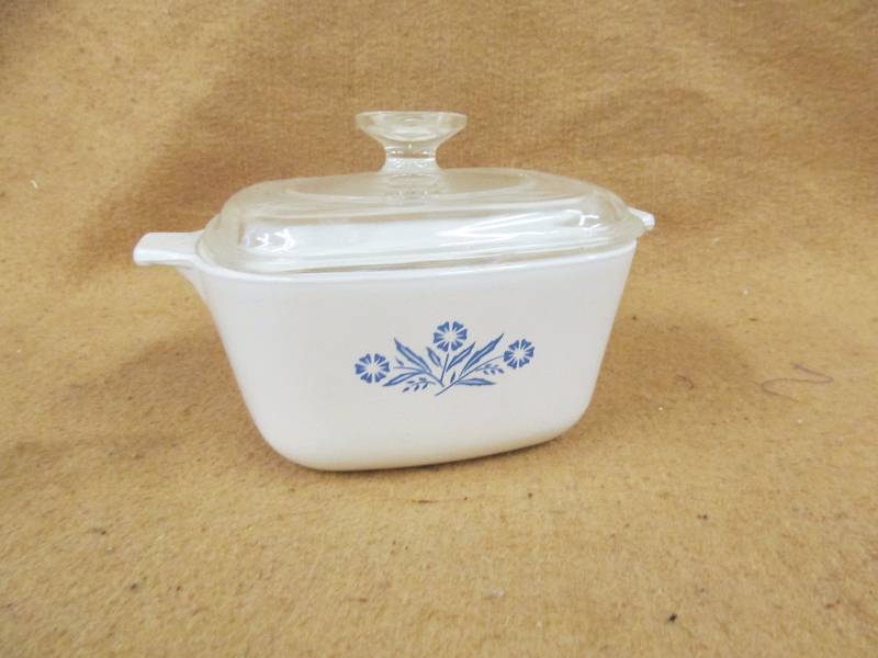 lot 95 image: Casserole dish