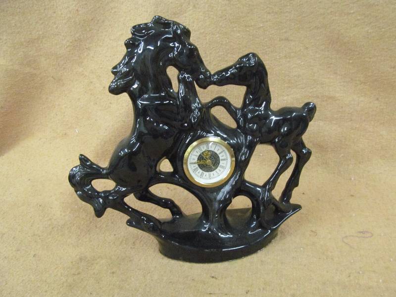 lot 102 image: Clock
