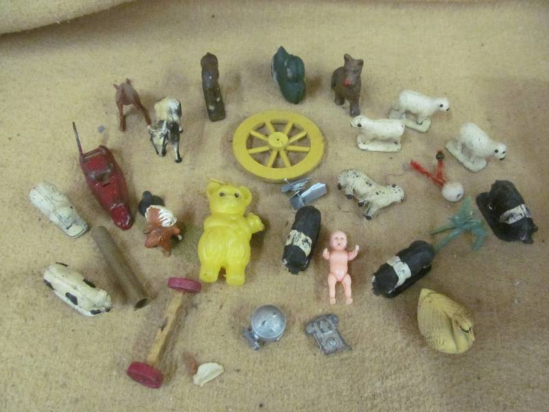 lot 156 image: Toys