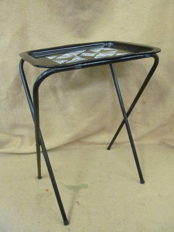 lot 159 image: Vintage TV tray