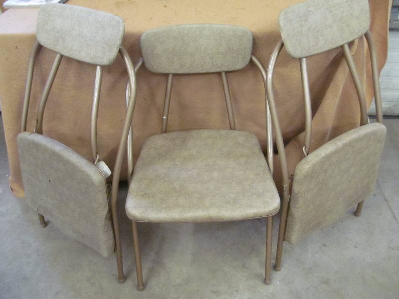 lot 160 image: Vintage folding chairs