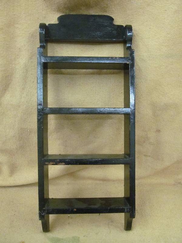 lot 161 image: Shelf