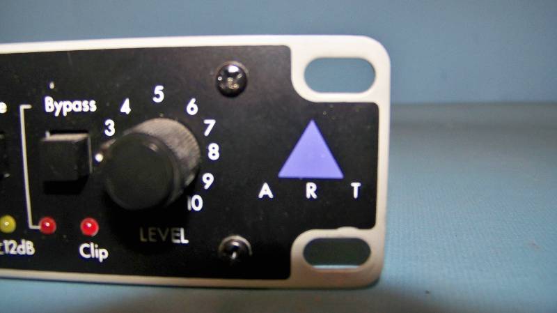 lot 86 image: 341, Dual Band EQ  Equalizer