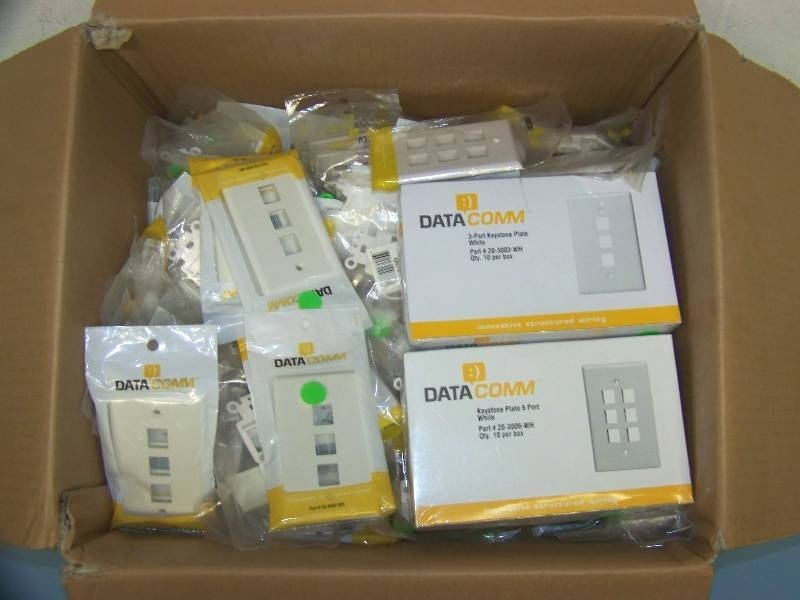 lot 118 image: (Box) DataComm, Keystone  Wall Plates - BRAND NEW