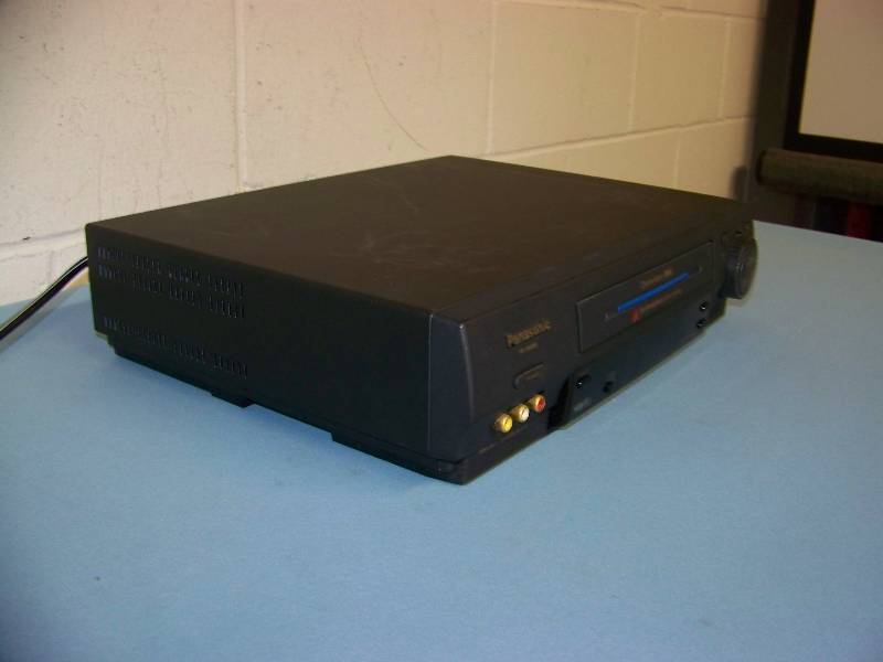 lot 98 image: Panasonic, VCR
