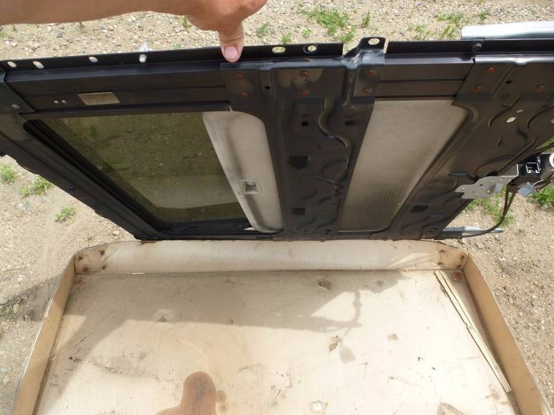 Trail Blazer Power sun roof GM