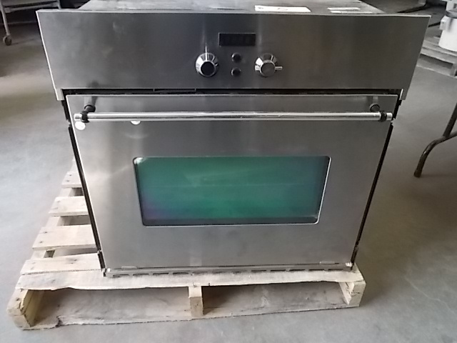 Oven