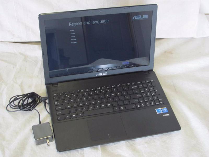 ASUS 15.6 4GB Windows 8.1 Laptop