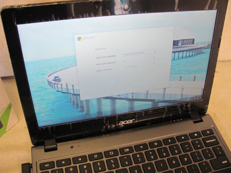 Acer 11.6 4G 16SSD Chromebook