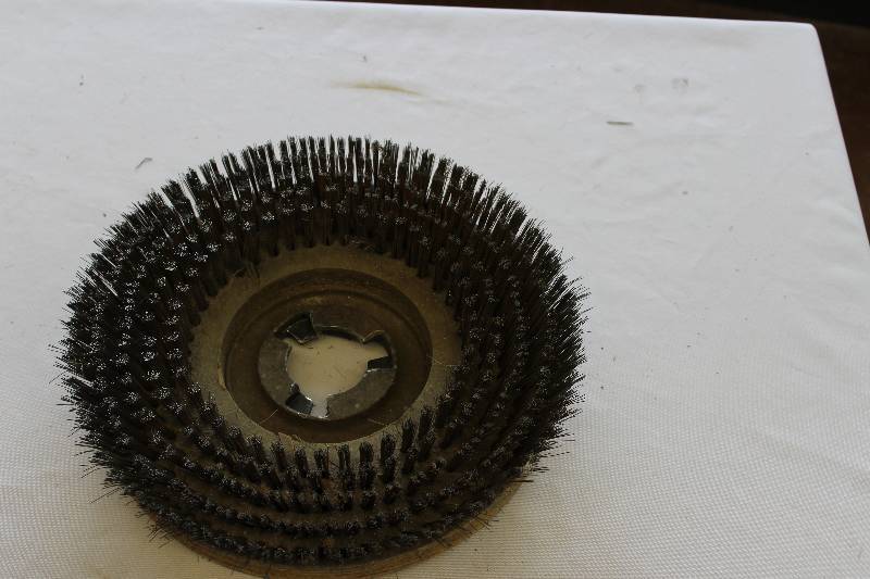 Wire Brush 12