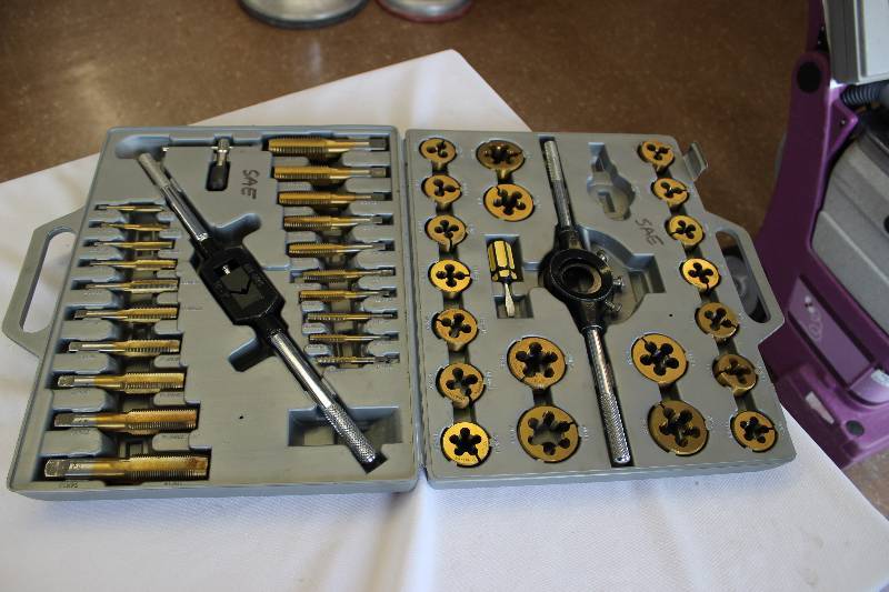 Tap And Die Set