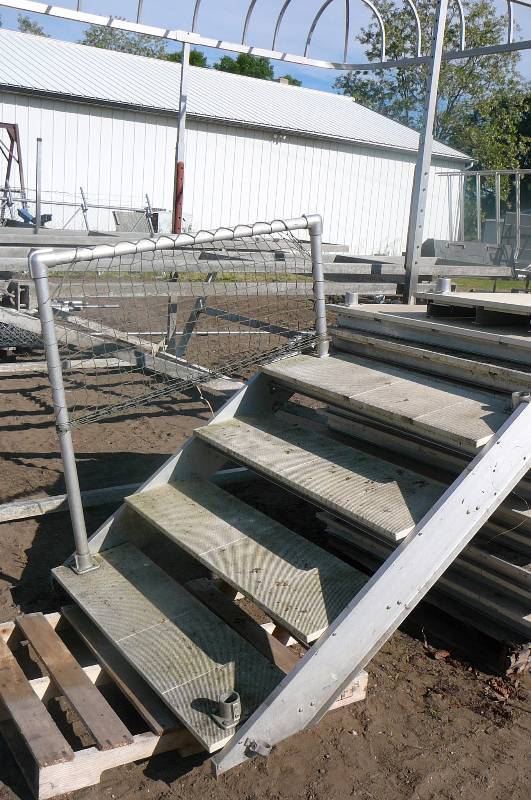 lot 40 image: Steps