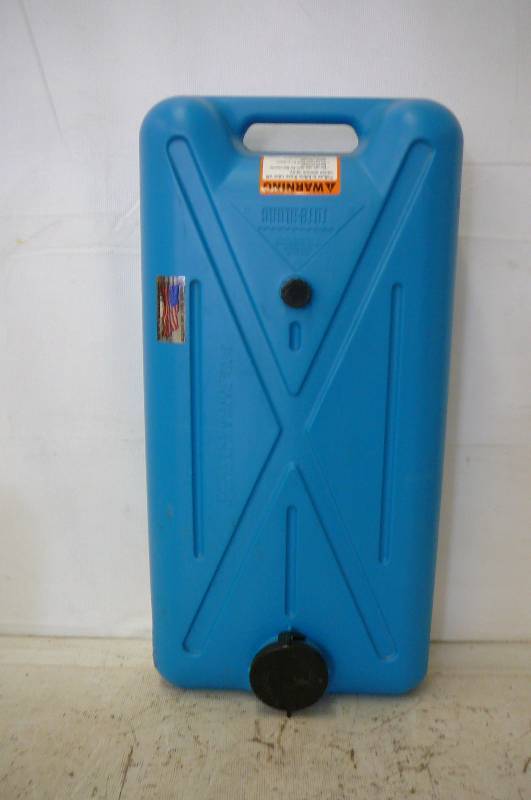 lot 12 image: RV Drain Tank on Wheels NEW