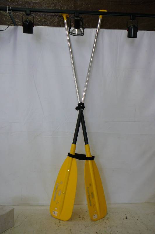 lot 20 image: Paddles Feather Brand Caviness 5.5 Long NEW