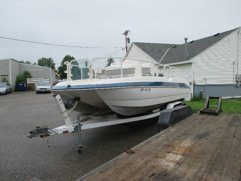 lot 2 image: 1994 Bayliner