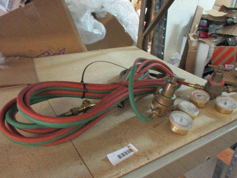 lot 20 image: Torch gauges